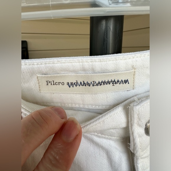 Anthropologie by Pilcro cut out cropped wide legged white jeans with tan trim - Picture 5 of 12